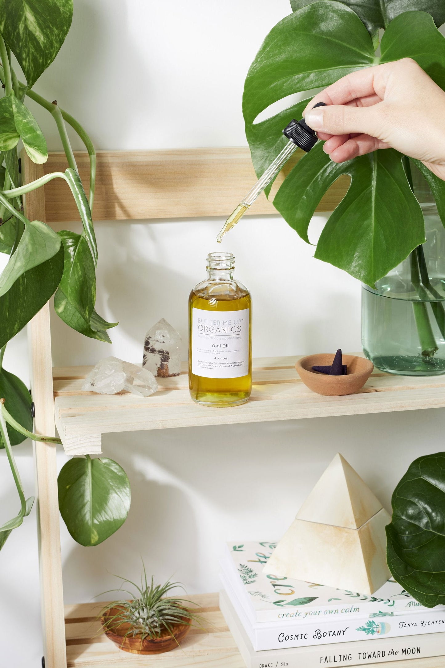 Organic Yoni Oil - The Cura Way